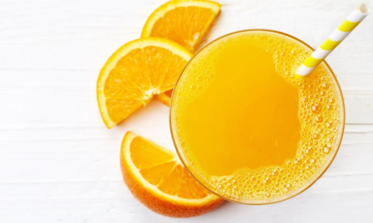 Сок из апельсина с газировкой