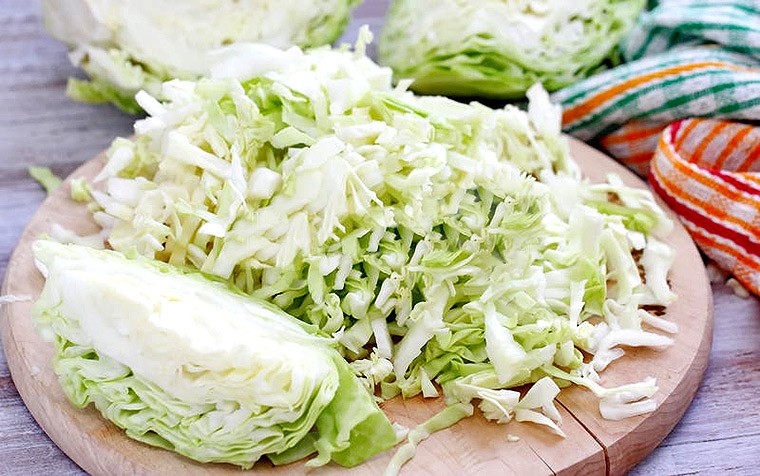 Три простых салата из свежей капусты