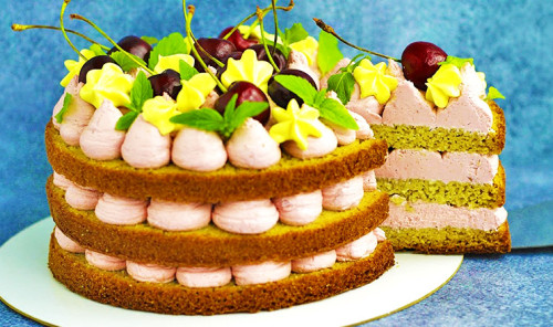Низкоуглеводный торт с творожно-ягодным кремом «Вупи-пай»
