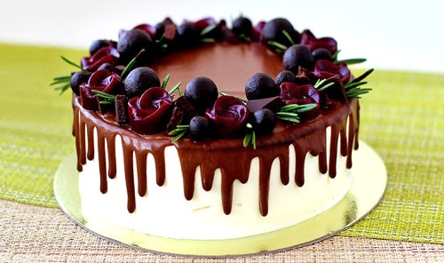 Шоколадная глазурь для украшения тортов