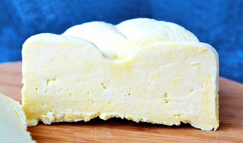 Полезный сыр из молока, йогурта и яиц