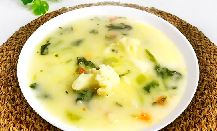Сливочный суп с беконом и овощами