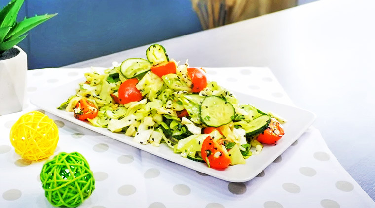 Классический овощной салат из капусты и огурца